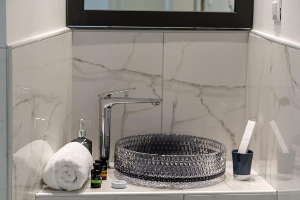 Mg Sapphire Junior Premium Suite Thessalonique Extérieur photo
