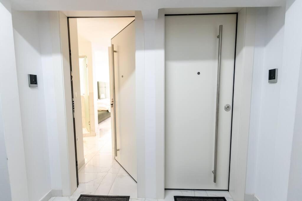 Mg Sapphire Junior Premium Suite Thessalonique Extérieur photo